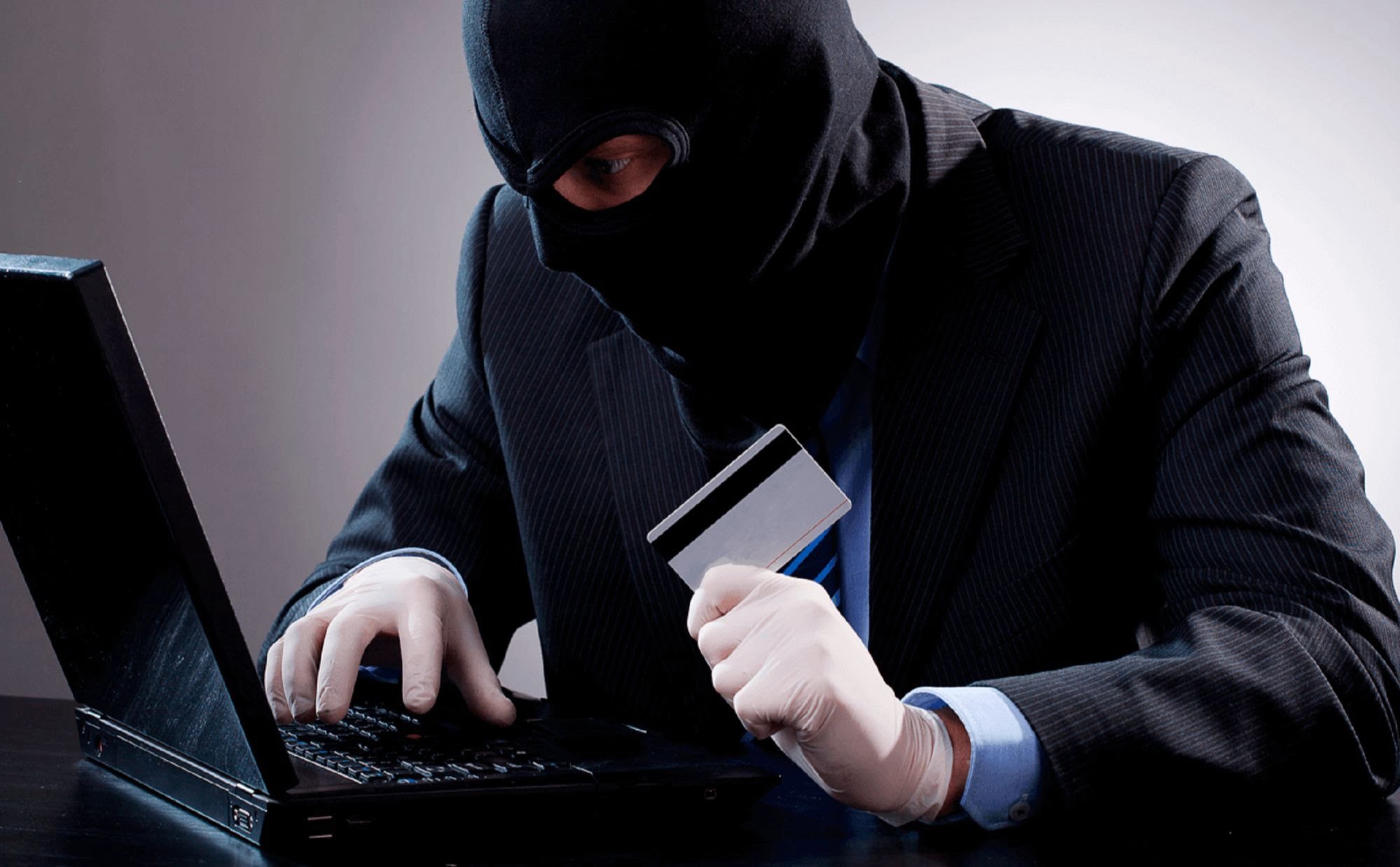 Siber Dolandırıcıların Kredi Kartı Bilgilerini Çalmalarının 6 Yolu